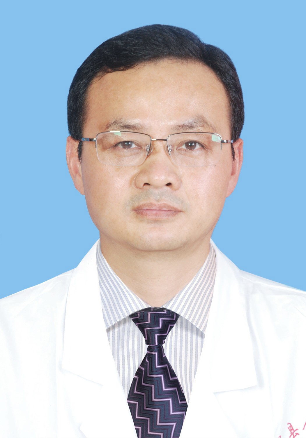 副主任（rèn）醫師 洪恩