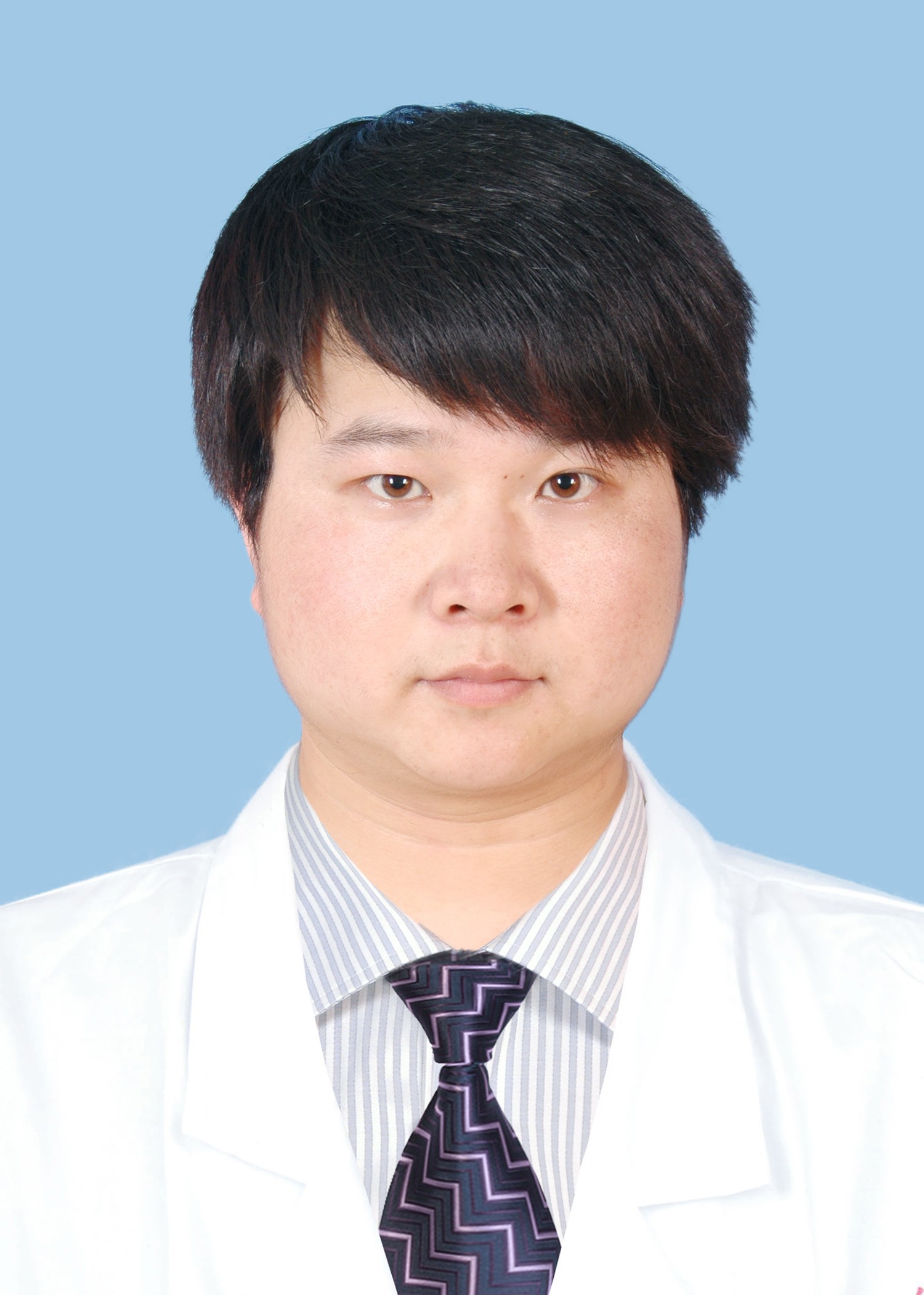 主治醫師 曹勇潔